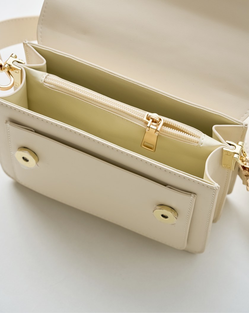 硬皮斜背小方包(兩色)