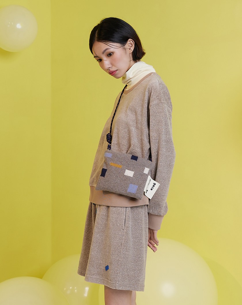 雪花棉絨短版大學T(兩色)