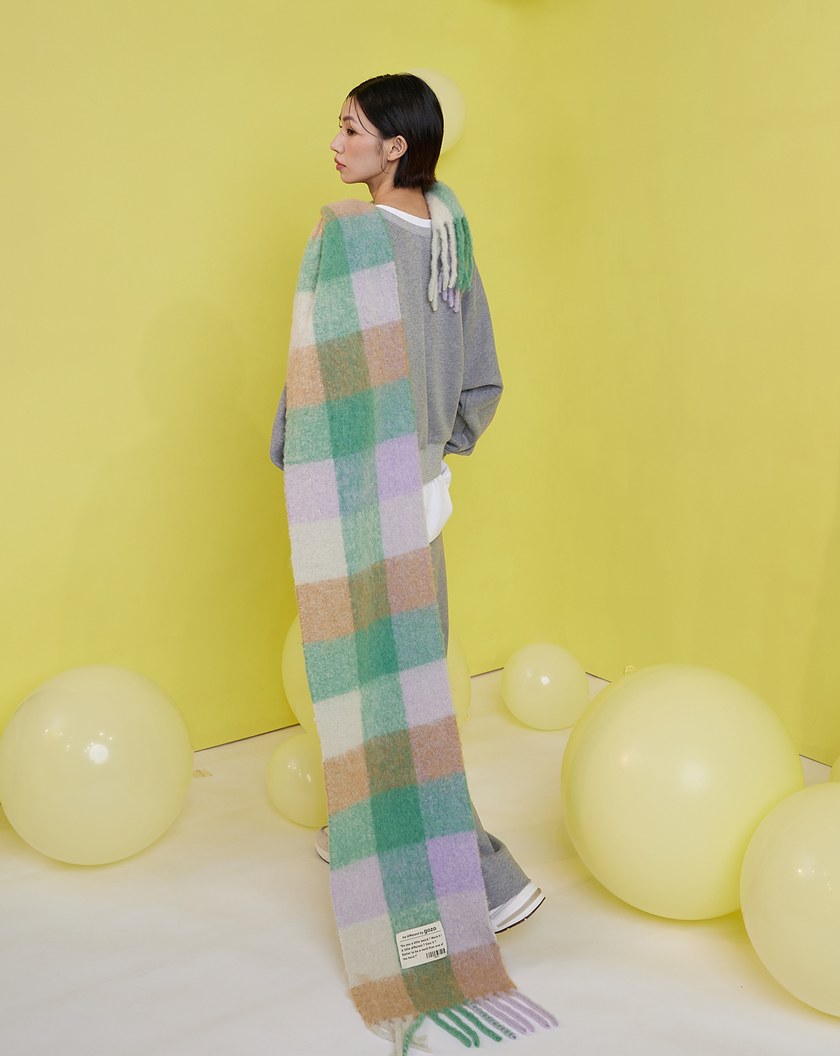 彩虹格子羊毛流蘇圍巾(兩色)
