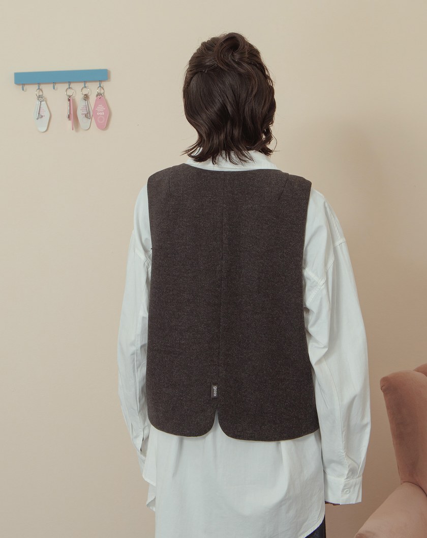 ➤發熱異材質拼接衍縫鋪棉背心(兩色)
