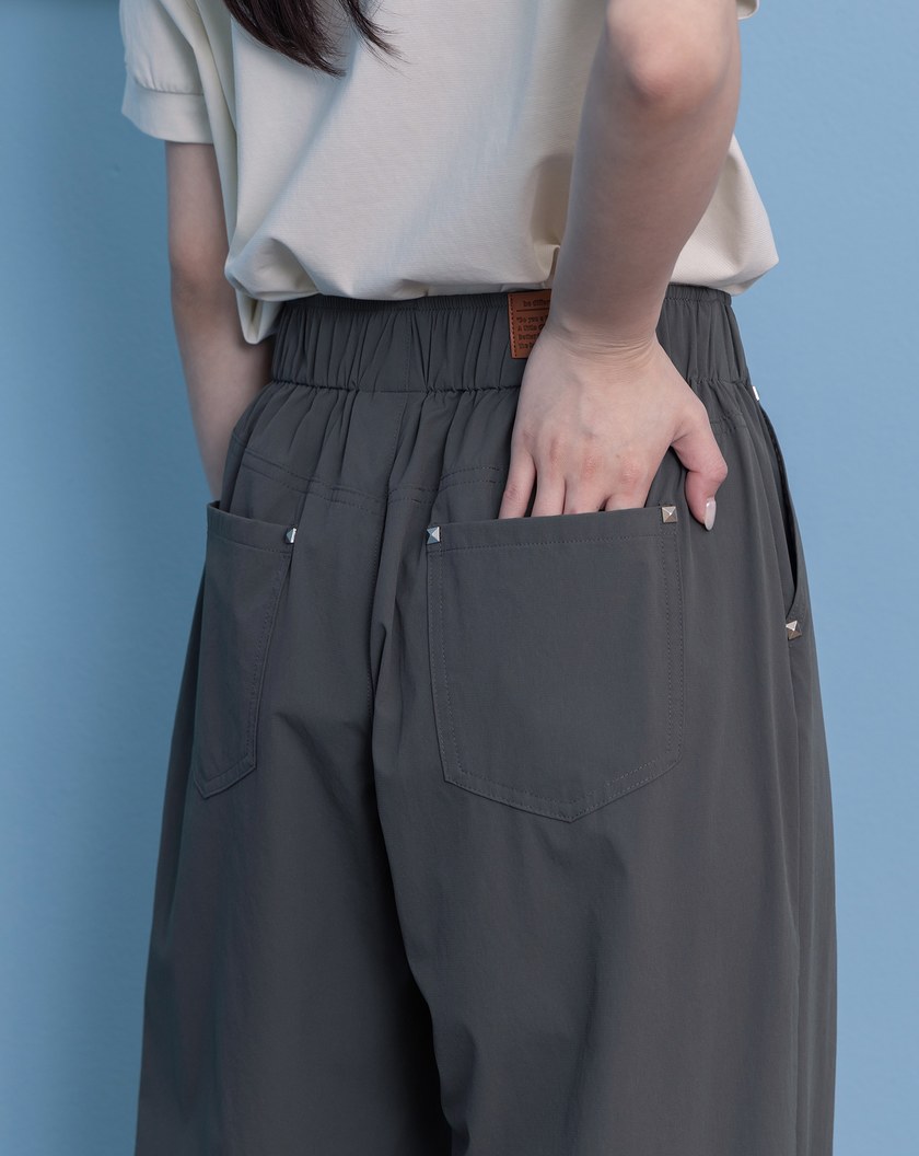 抗UV抗皺鬆緊涼感西裝褲(兩色)