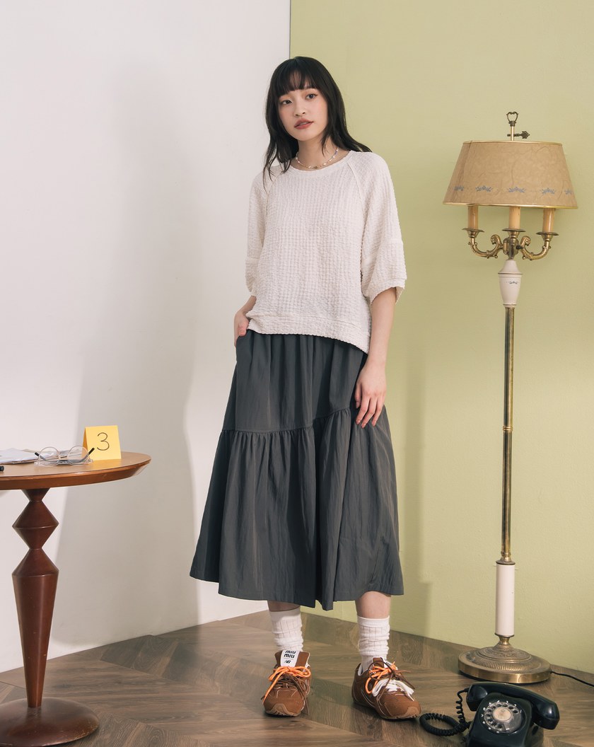 ➤氣球立體剪裁皺皺織紋上衣(兩色)