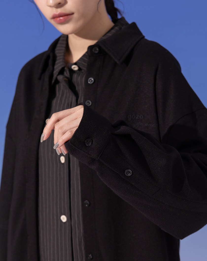 刺繡仿羊絨剪接長袖襯衫(兩色)