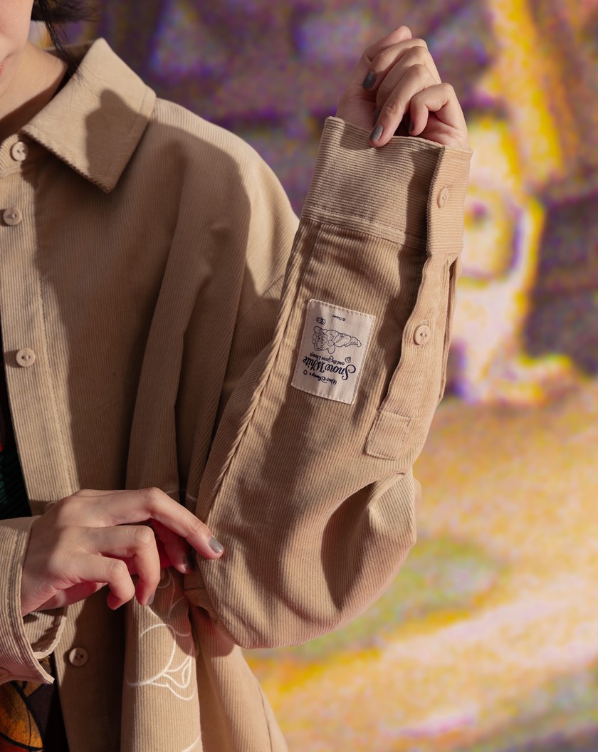 迪士尼系列 害羞鬼立體繡花條絨長袖襯衫(兩色)