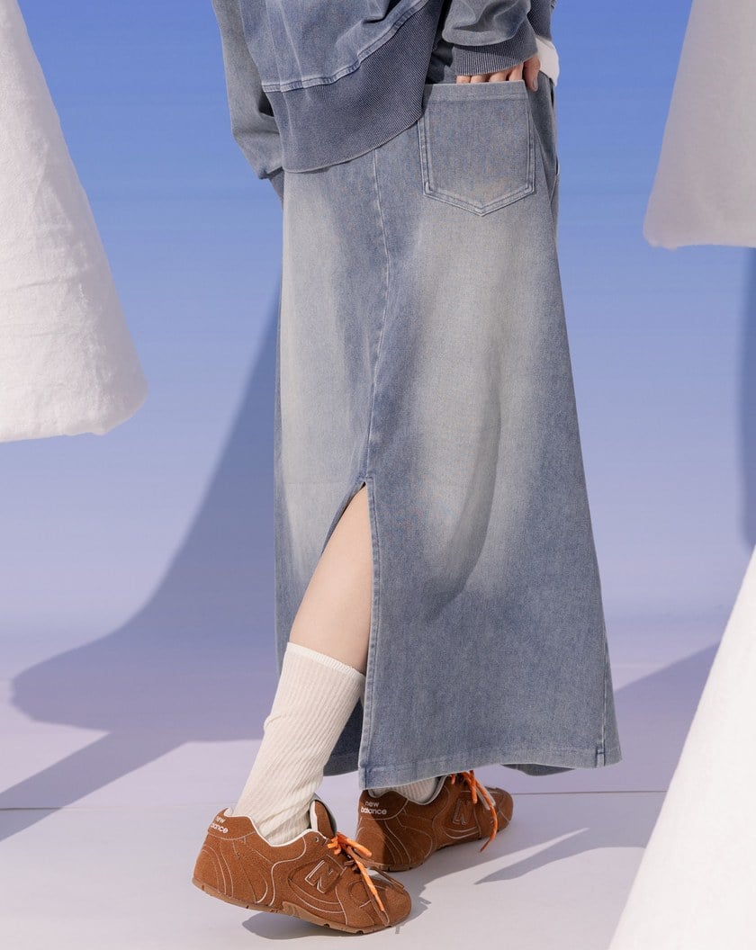 水洗牛仔口袋造型標語繡花長裙