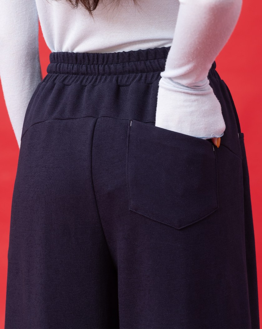 迪士尼系列 just one bite寬直筒可束口長褲(兩色)