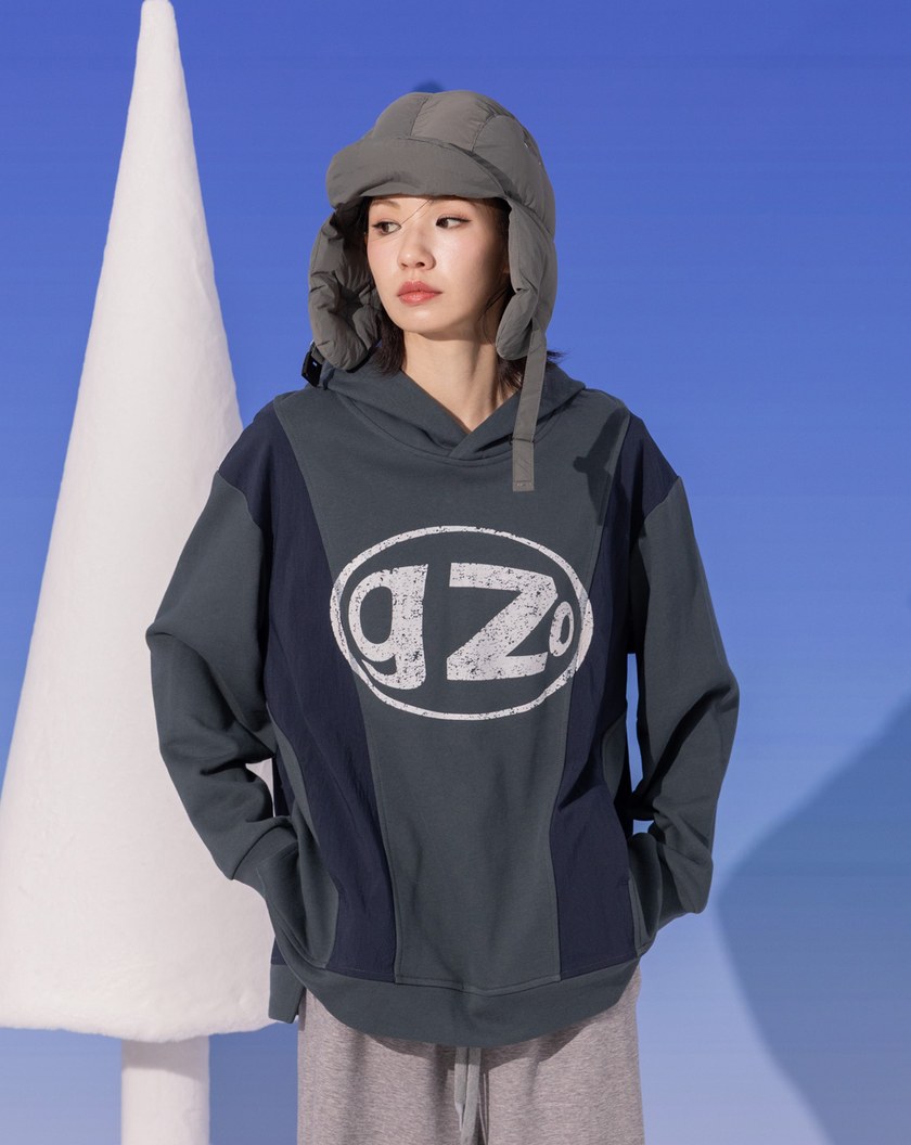 異材質拼接立體袖開衩帽T