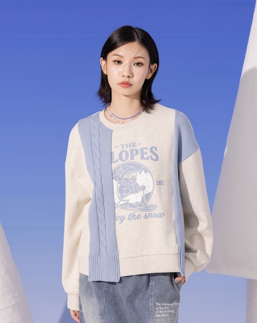 奶奶滑雪拼接毛衣織片大學T(兩色)