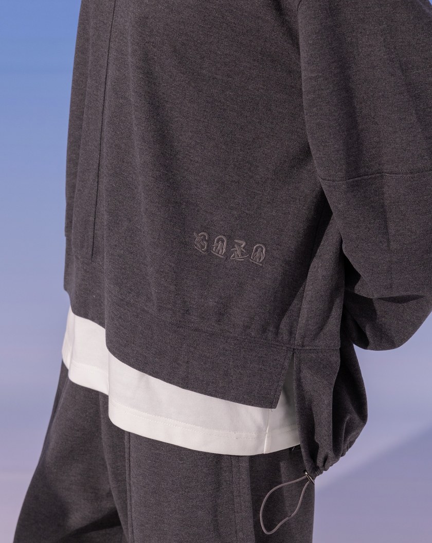 滑雪小人燈籠袖繭型上衣(兩色)