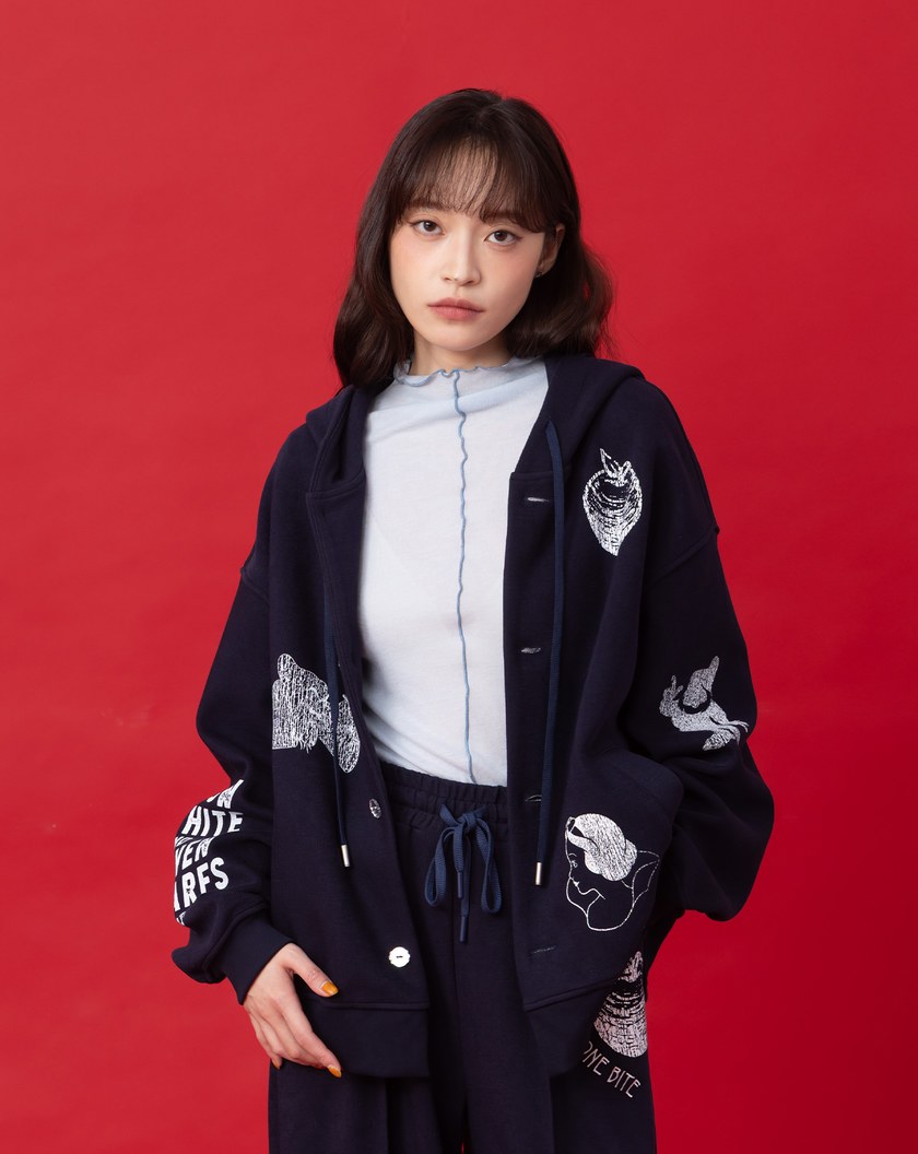 迪士尼系列 魔鏡啊~魔鏡魔法釦刷毛連帽外套(兩色)