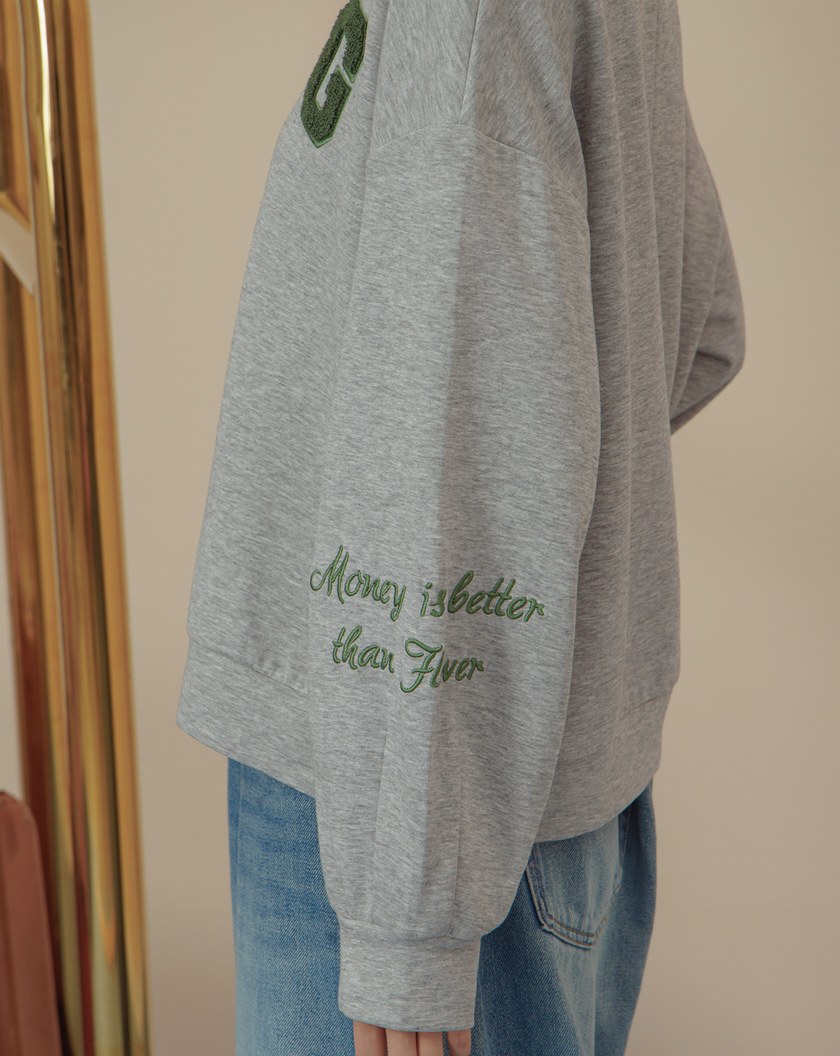 ➤G字立體繡花短版大學T(三色)