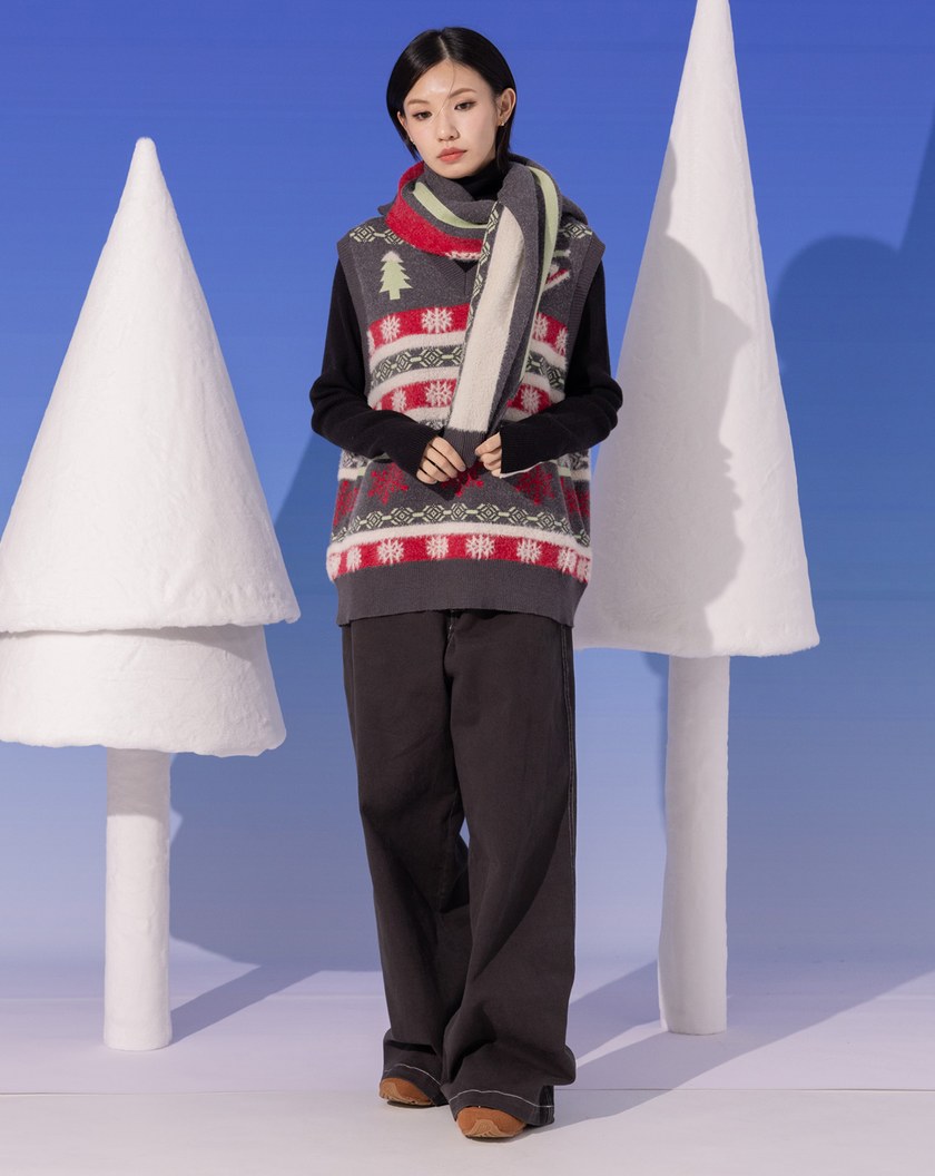 雪花圖騰毛絨V領毛衣背心(兩色)