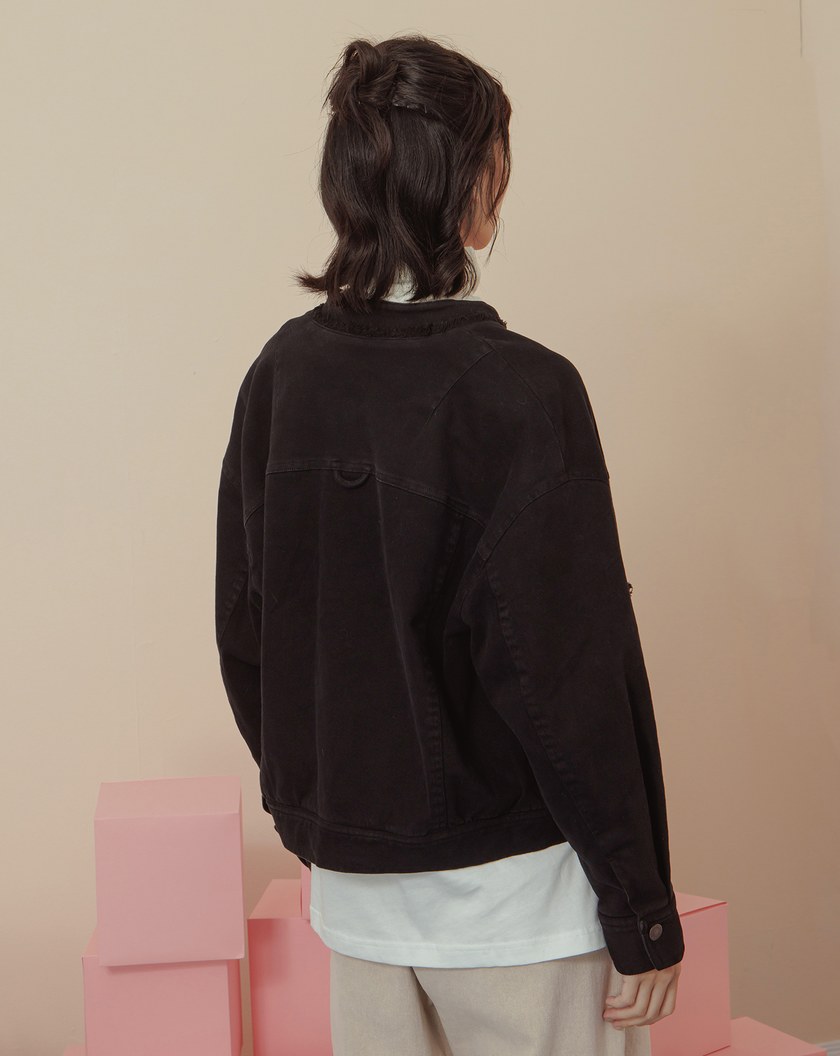 保暖絨毛內裡立領抽鬚造型外套(兩色)