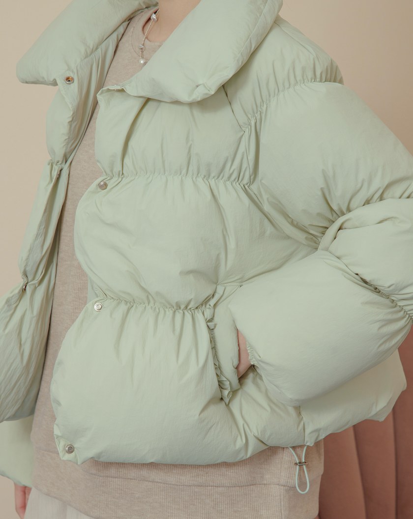 ➤花苞造型下擺抽皺羽絨外套