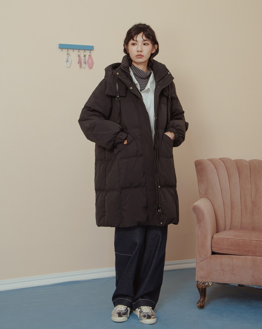 ➤造型拉鍊裝飾連帽長版羽絨外套(兩色)