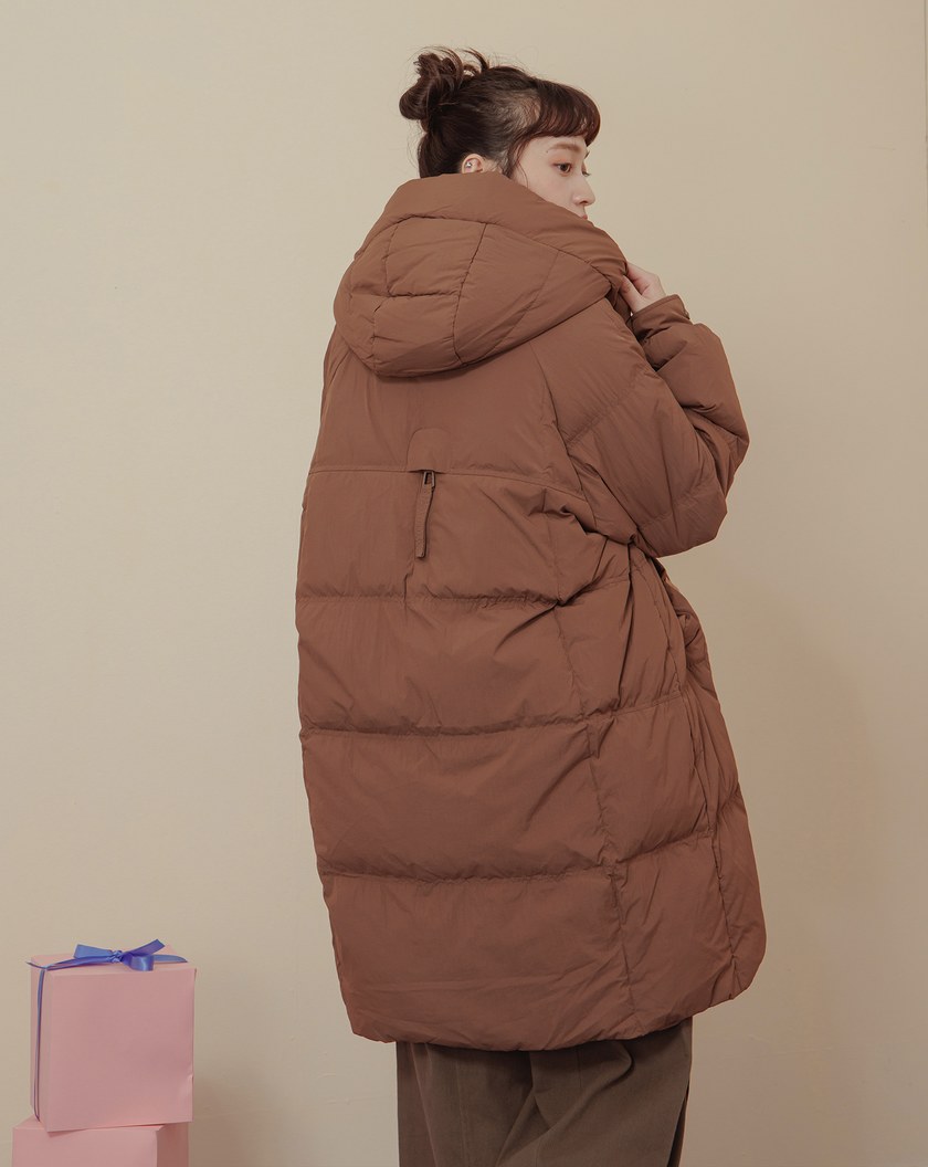 ➤造型拉鍊裝飾連帽長版羽絨外套(兩色)