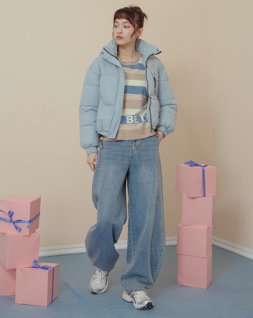 ➤防潑水下擺抽繩立領短版鋪棉外套(兩色)