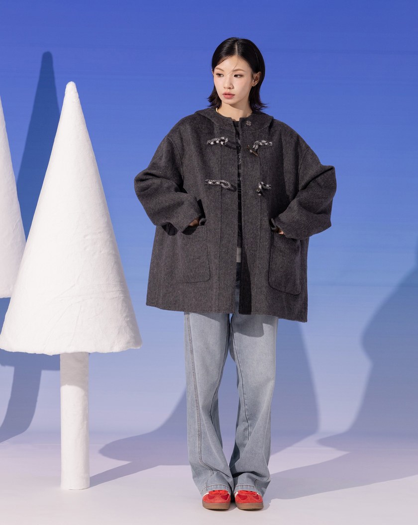 ➤緹花織帶牛角釦羊毛連帽短大衣(兩色)