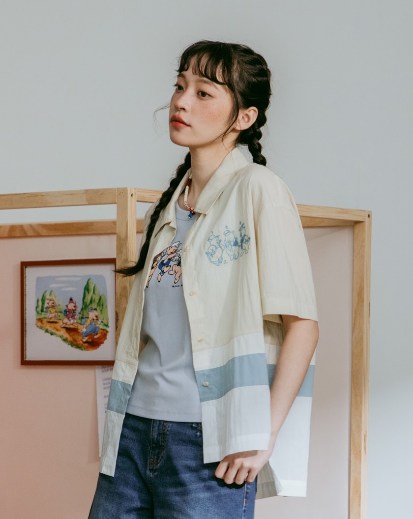 迪士尼系列 三隻小豬繡花拼色抗皺短袖襯衫(兩色)