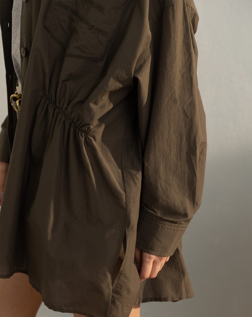 透氣抽皺造型連帽襯衫外套(兩色)