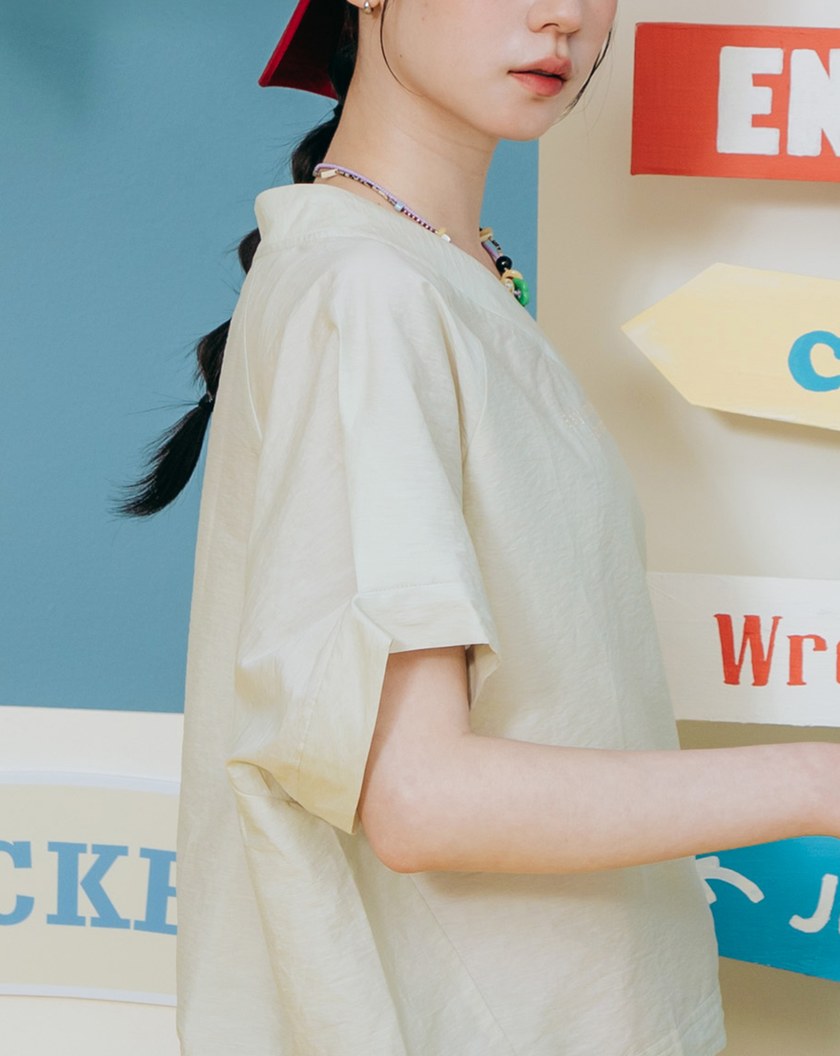 V領空氣感前短後長廓型T恤(兩色)