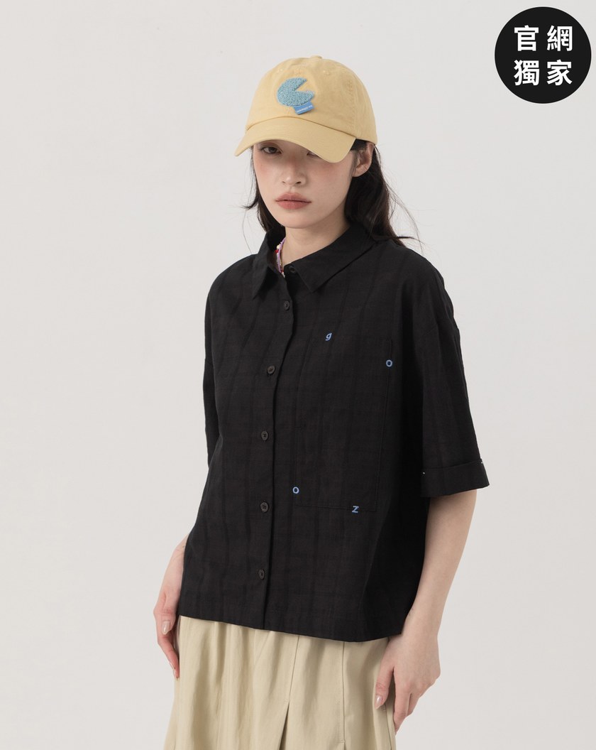 ➤LOGO配色小繡花網格短袖襯衫(兩色)