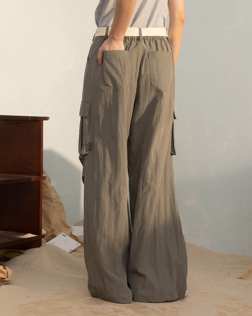 涼感立體抓褶工裝寬褲(兩色)