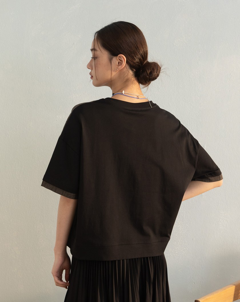 異材質拼接口袋造型涼感T恤(兩色)