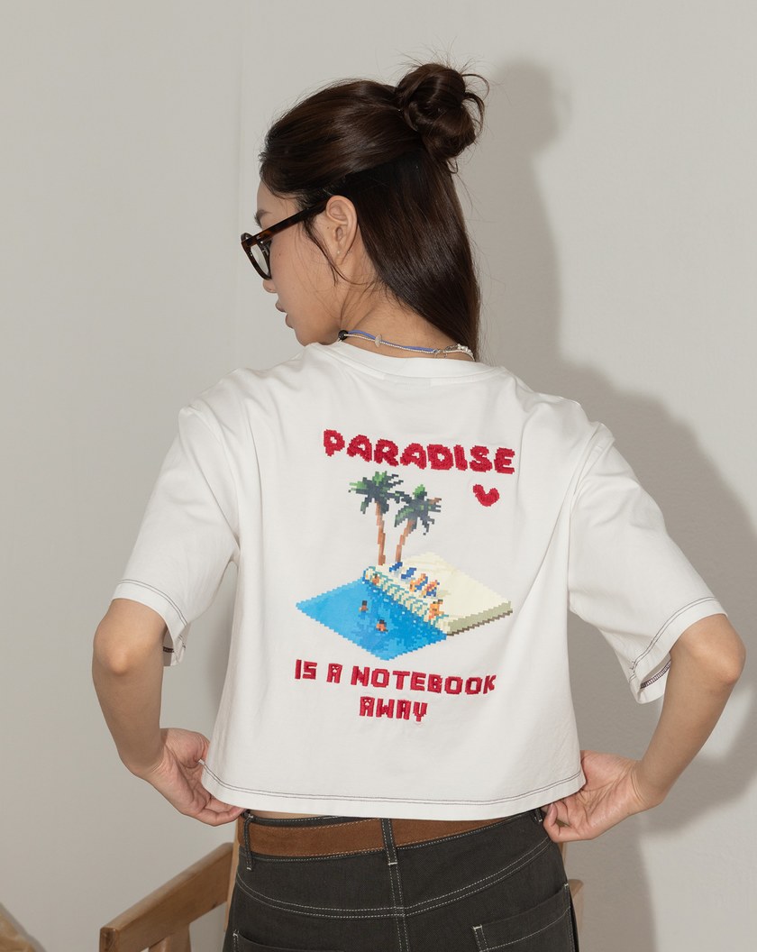 A｜筆記隨想天堂印花涼感短版T恤(兩色)