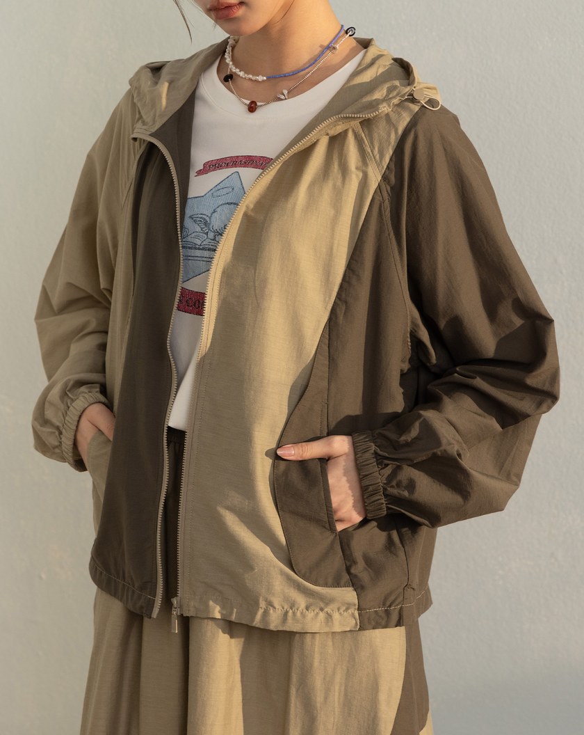 輕盈透氣配色遮陽連帽外套(兩色)