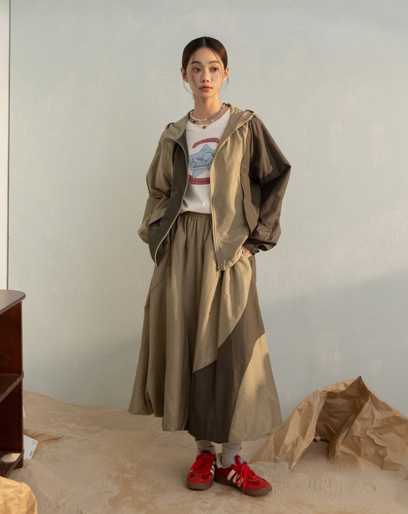 輕盈透氣配色遮陽連帽外套(兩色)