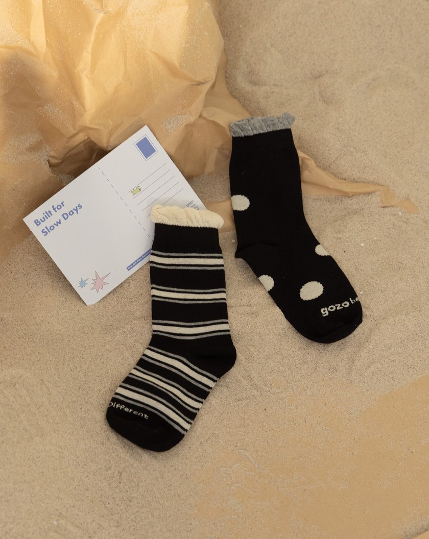 點點條紋不對稱長襪(兩色)