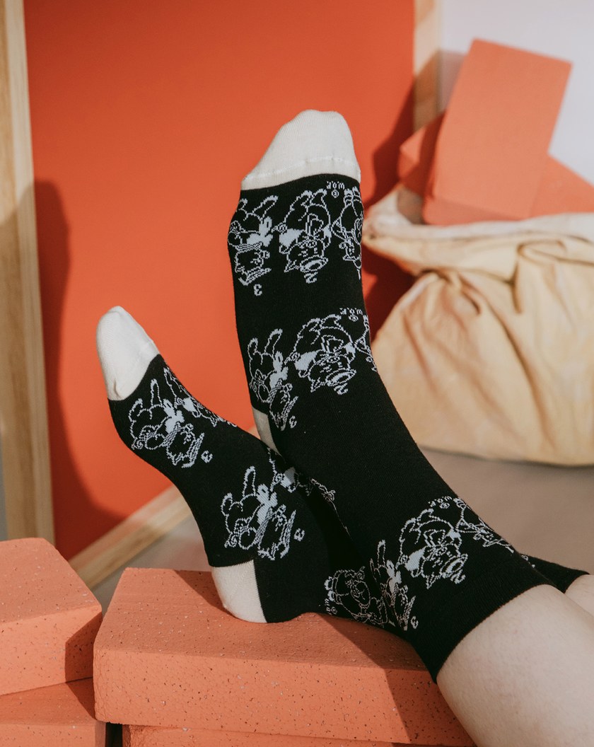 迪士尼系列 123三隻小豬排排站跳色長襪(兩色)