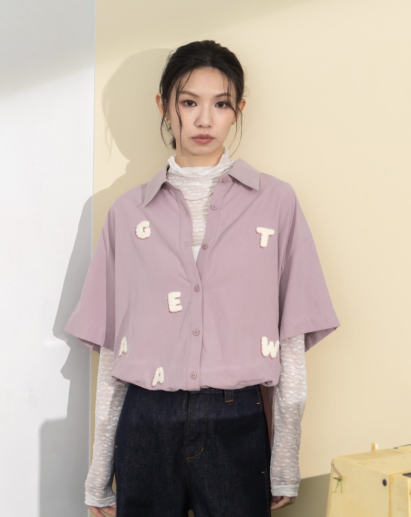 立體雲朵刺繡側開衩襯衫(兩色)