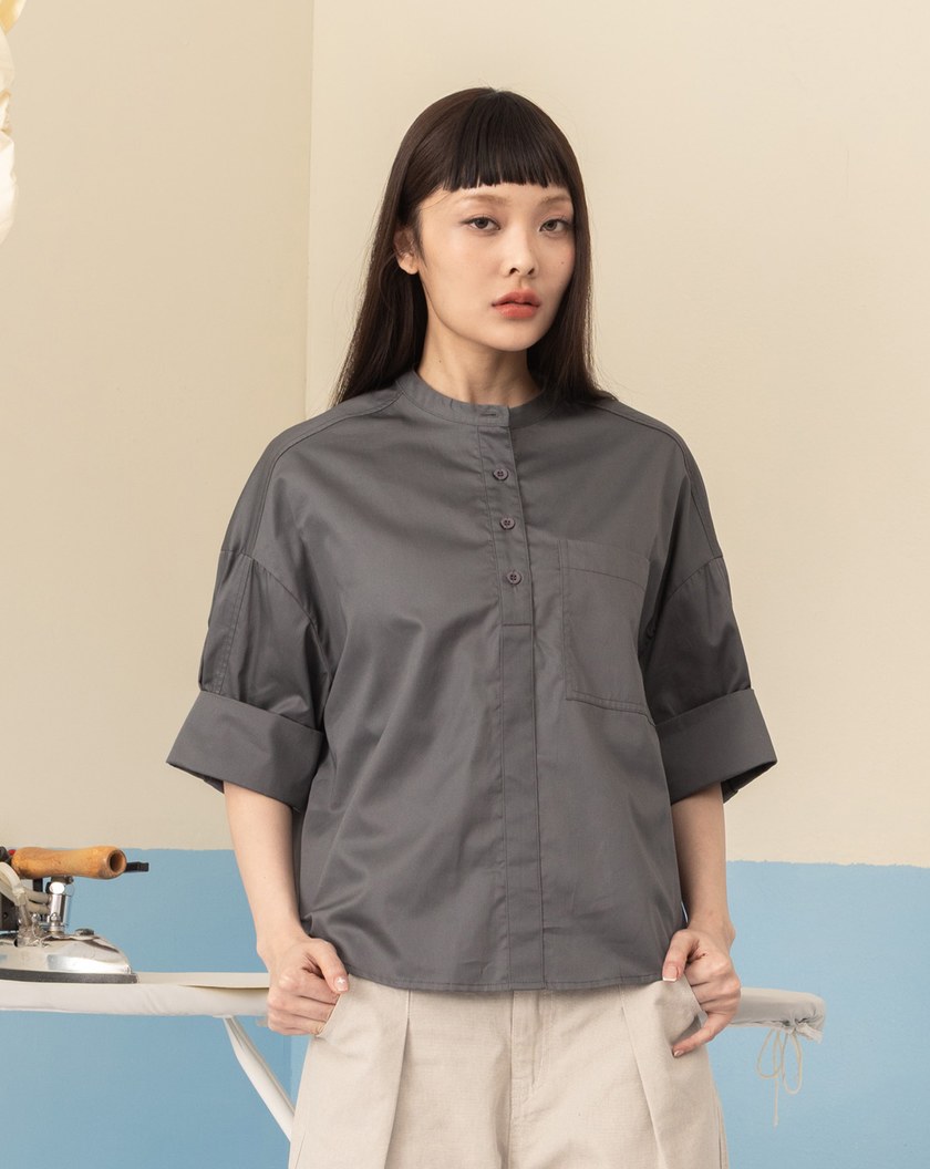 法式翻袖半開襟短袖襯衫(兩色)