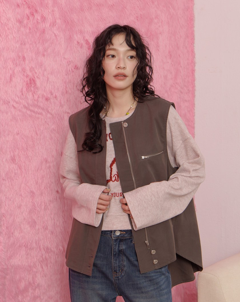 天絲斜邊釦造型工裝背心(兩色)