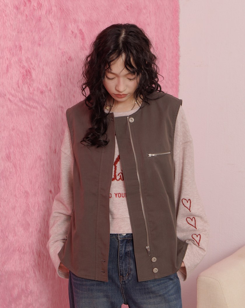 天絲斜邊釦造型工裝背心(兩色)