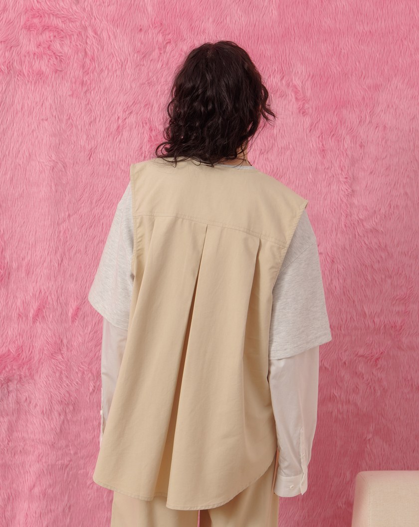 天絲斜邊釦造型工裝背心(兩色)