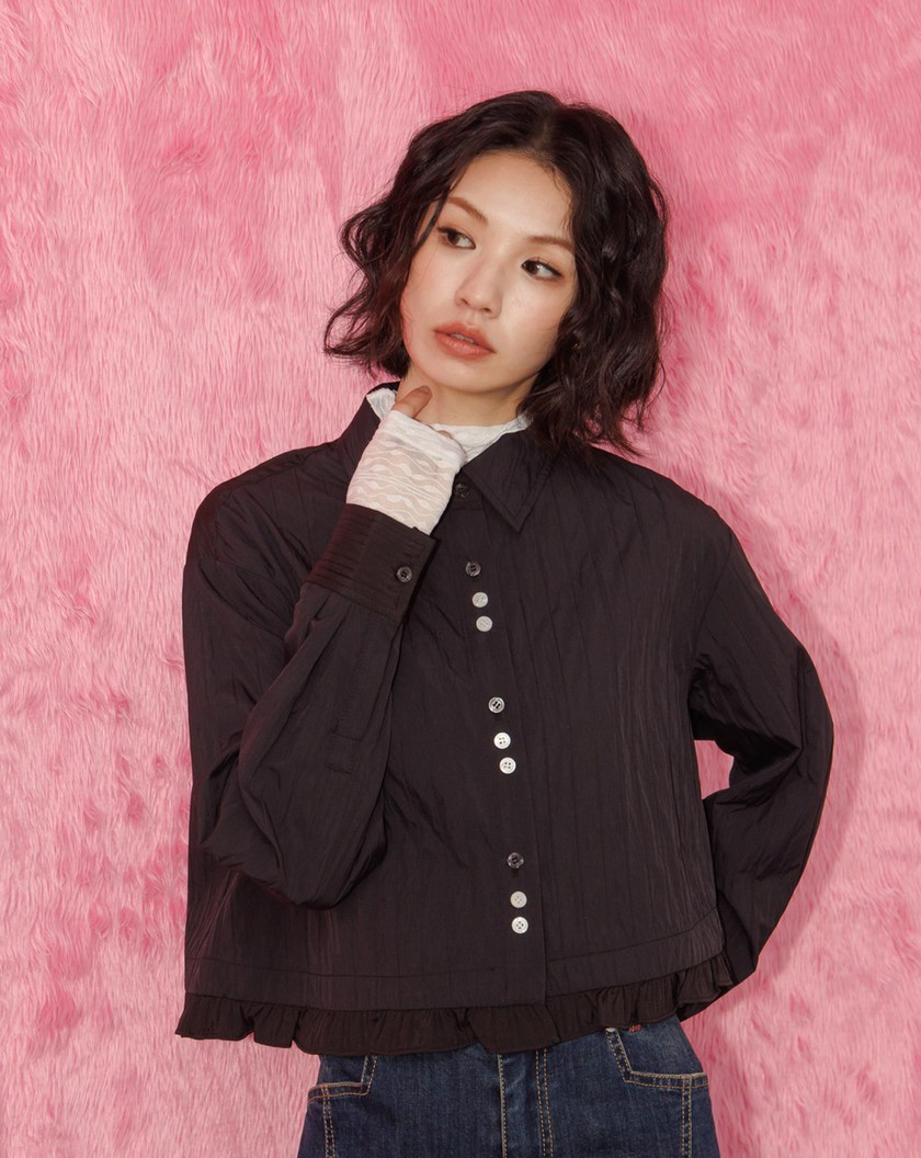 A｜啞光立體紋理荷葉邊短版襯衫外套(兩色)