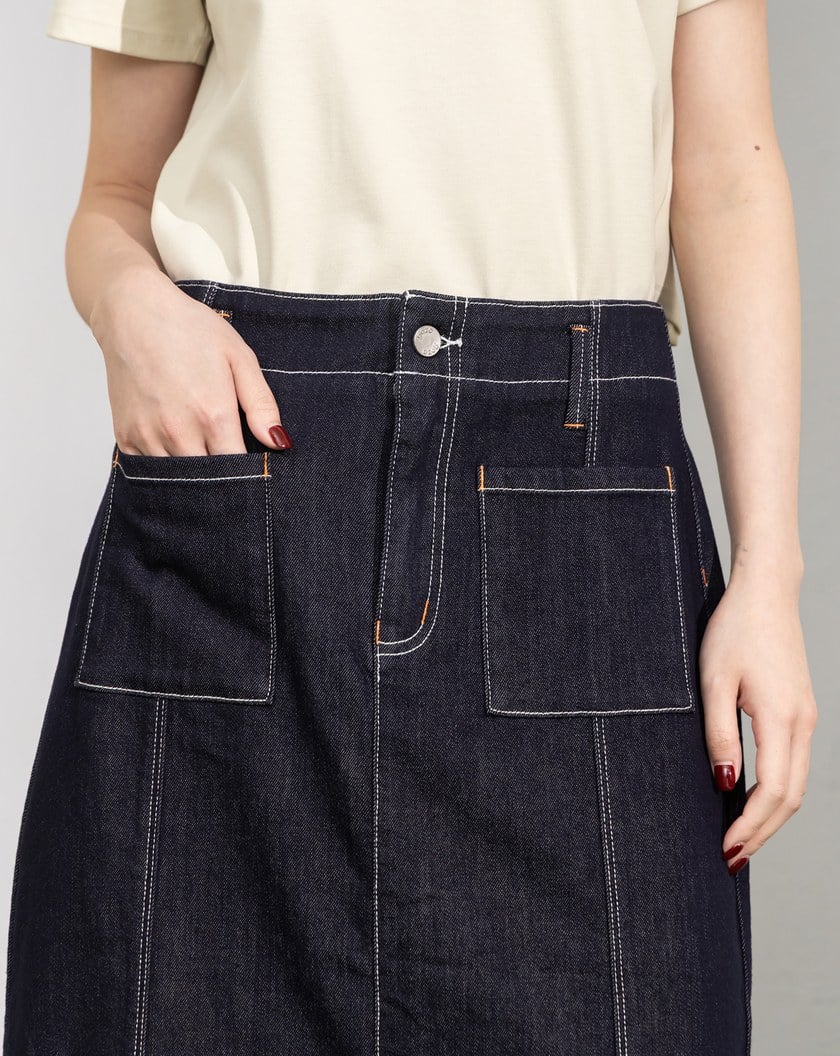 丹寧藍前車線開衩牛仔裙