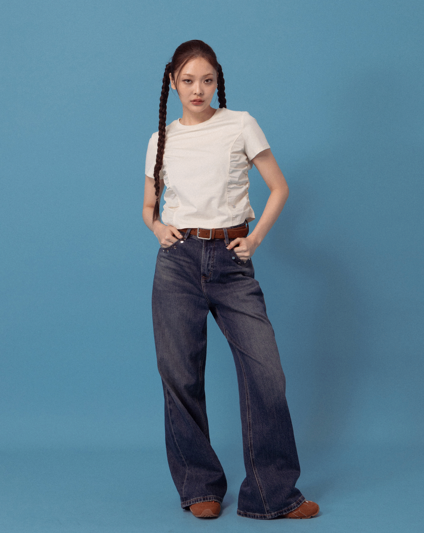 A｜水洗鉚釘直筒牛仔褲