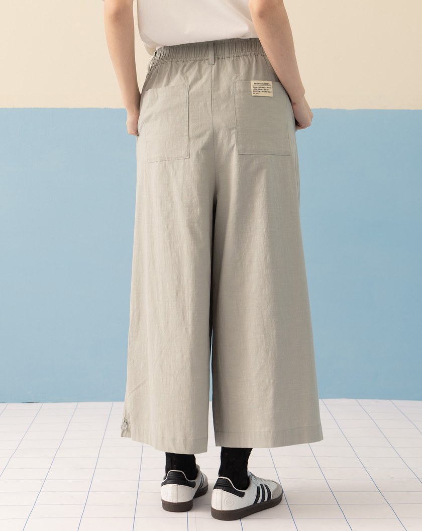 ➤抽繩褲腳打褶八分寬褲(三色)