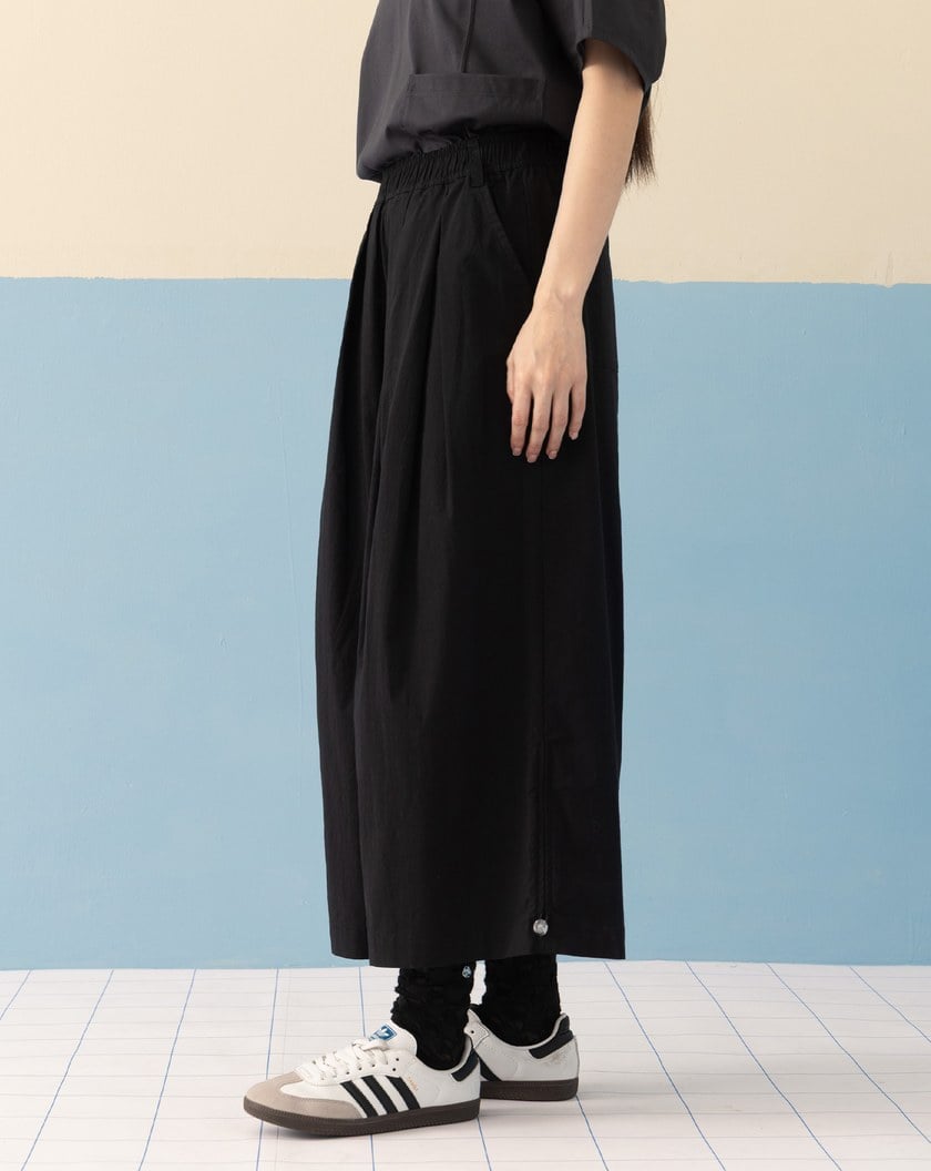 ➤抽繩褲腳打褶八分寬褲(三色)