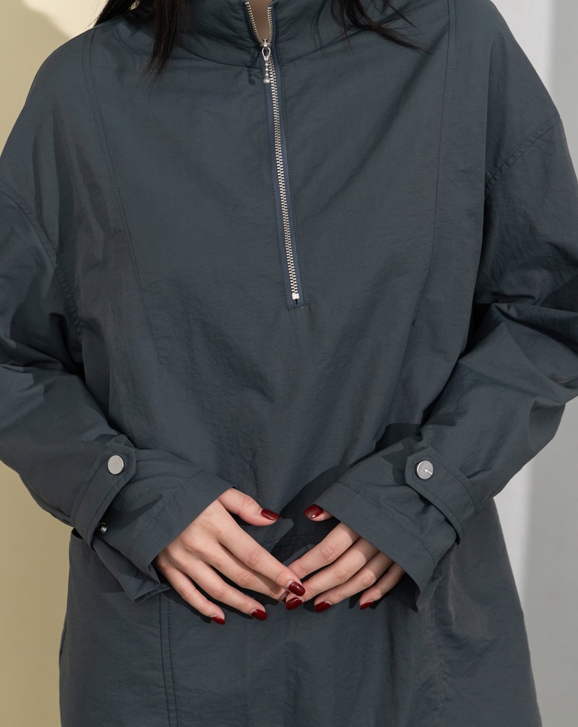 透氣防曬拉鍊立領下擺抽繩短洋裝(兩色)