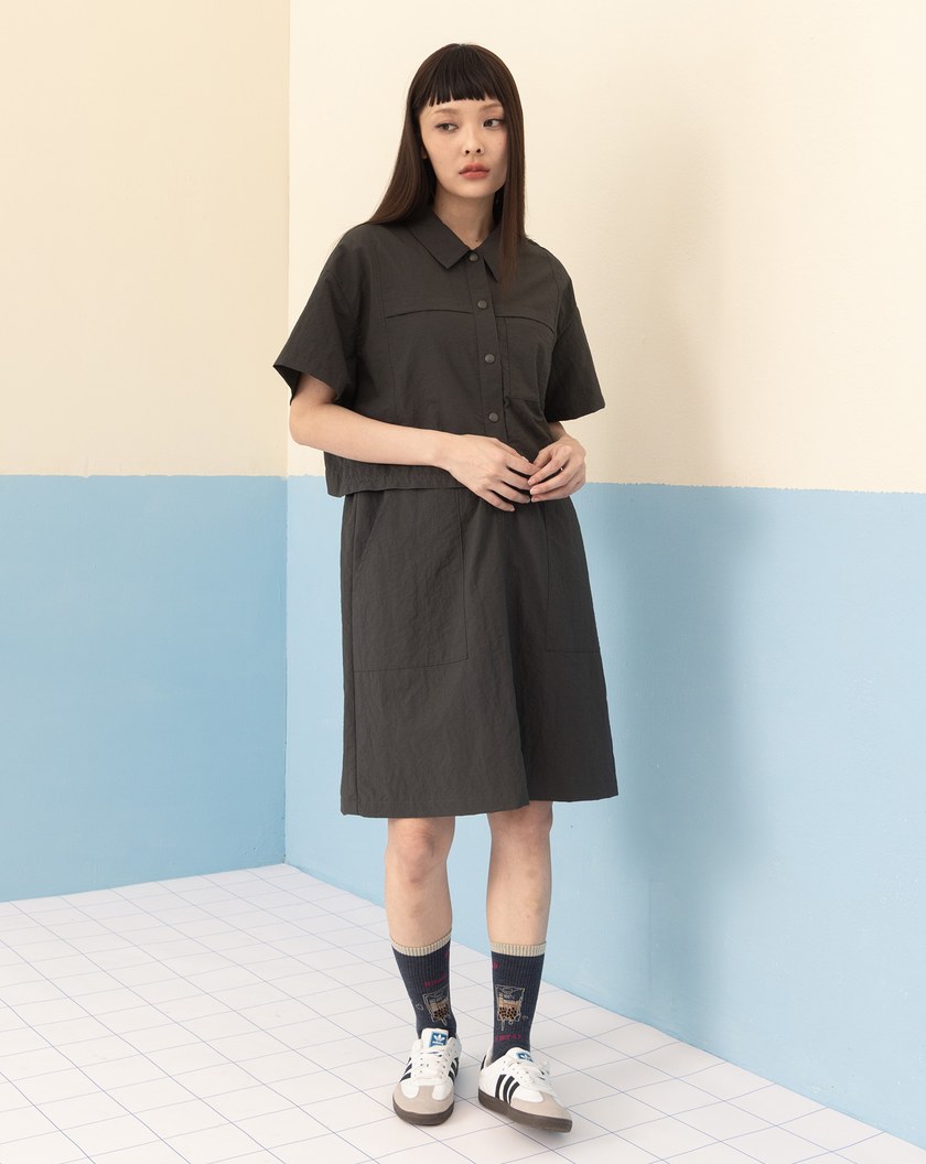 微皺感假兩件抽繩工裝風洋裝(兩色)