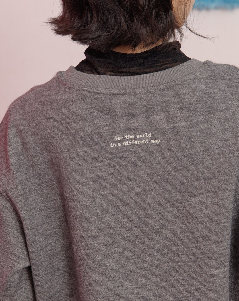 狗狗視角看世界仿羊毛T恤(兩色)