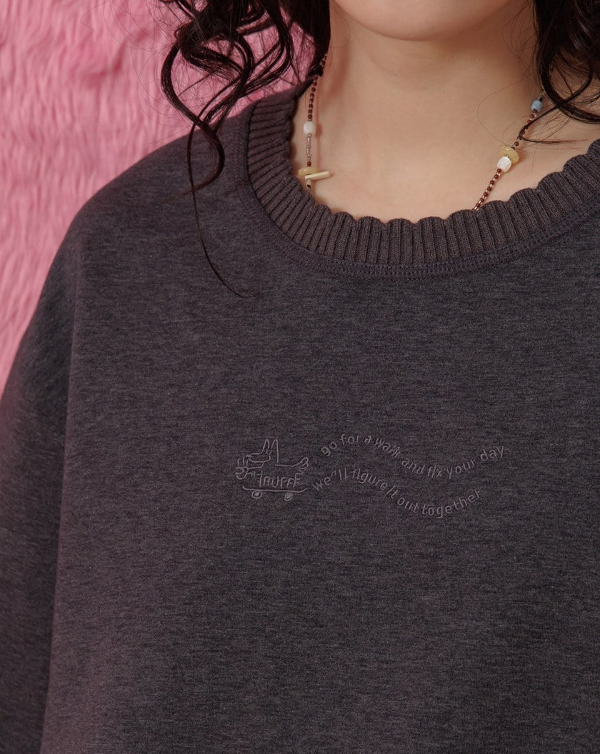 悠閒散步花邊領繡花T恤(兩色)