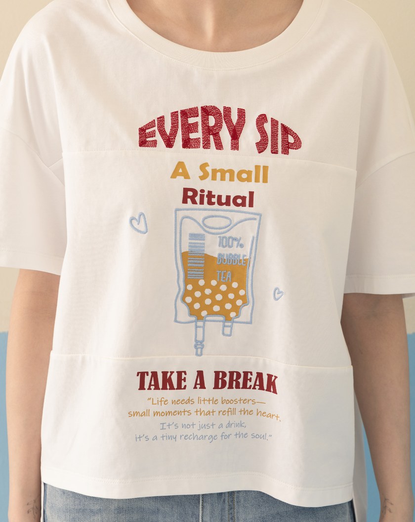 珍奶補給繡花剪接涼感T恤(兩色)