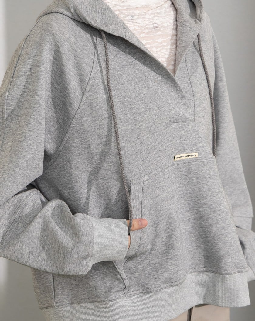 大V領開襟造型帽T(兩色)