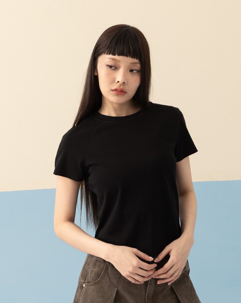 涼感天絲圓弧下擺合身T恤(兩色)